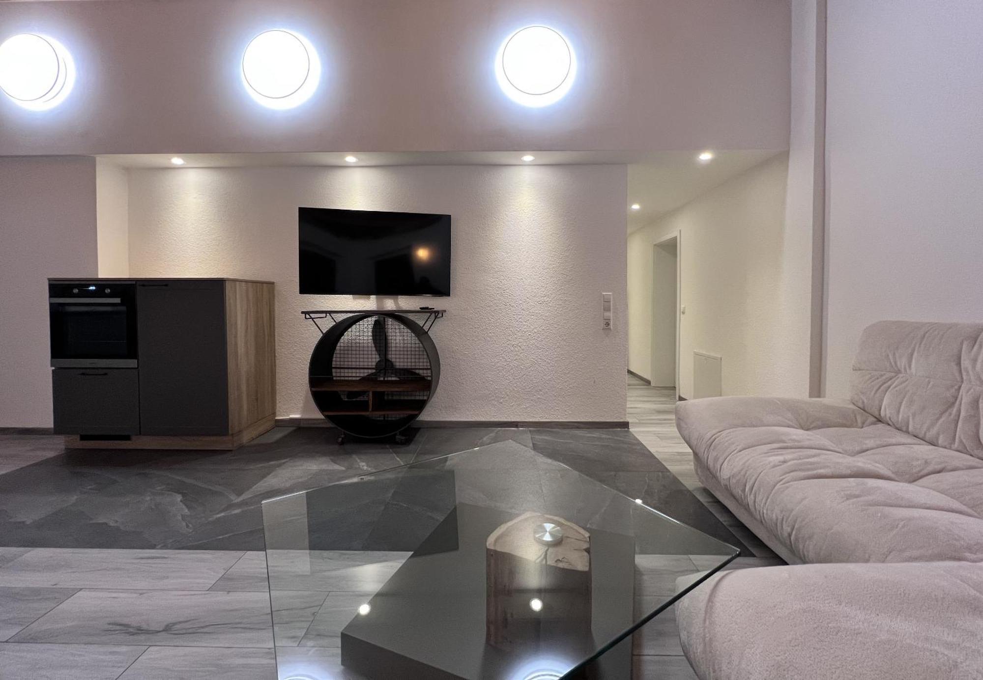 Ferienwohnung Bodenseesuite In Фридрихсхафен Номер фото